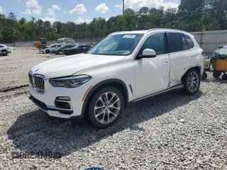 2021 BMW X5 sDrive40i z VIN 5UXCR4C0XM9D87035, wystawiony jako Copart lot #56376205 z przebiegiem 42 011 mil mil oraz Szkoda całkowita • Salvage title. Historia ofert i sprzedaży dostępna na DreamBid. Obrazek 1.