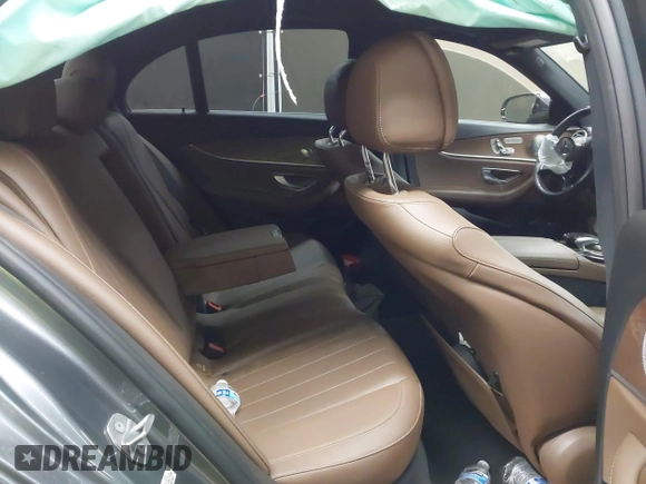 2017 Mercedes-Benz E-Class E 300 Luxury with VIN WDDZF4JB1HA085505, listed as a IAAI auction lot 41691166 with 1 mi miles. Bid and sale history available at carsss.com. Image 8.