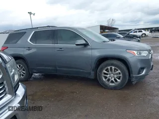 2019 Chevrolet Traverse LT Cloth with VIN 1GNERGKW9KJ221638, listed as a IAAI auction lot 41913049 with 151,632 mi miles. Bid and sale history available at carsss.com. Image 13.