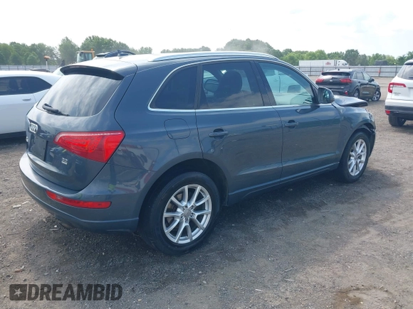 2010 Audi Q5 z VIN WA1LKBFP3AA061212, wystawiony jako IAAI lot #42307742 z przebiegiem 179 897 mil mil oraz . Historia ofert i sprzedaży dostępna na DreamBid. Obrazek 4.