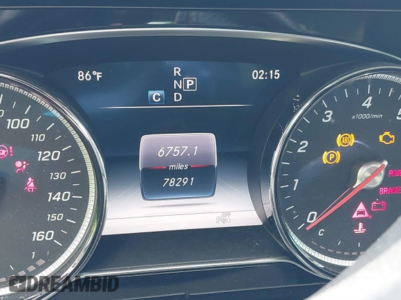 2018 Mercedes-Benz E-Class E 300 with VIN WDDZF4KB5JA345523, listed as a IAAI auction lot 39889766 with 782,391 mi miles. Bid and sale history available at carsss.com. Image 15.