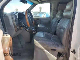2000 Chevrolet Express Cargo Van w/YF7 with VIN 1GBFG15R6Y1167685, listed as a Copart auction lot 42994545 with 168,323 mi miles and Salvage Title. Bid and sale history available at carsss.com. Image 7.