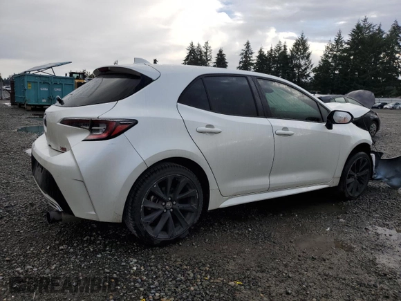 2020 Toyota Corolla Hatchback XSE with VIN JTNC4RBE9L3074725, listed as a Copart auction lot 50930325 with 73,392 mi miles and Salvage Title. Bid and sale history available at carsss.com. Image 3.