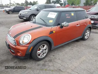 2011 MINI Hardtop with VIN WMWSU3C55BT097555, listed as a IAAI auction lot 42043733 with 185,071 mi miles and . Bid and sale history available at DreamBid. Image 2.