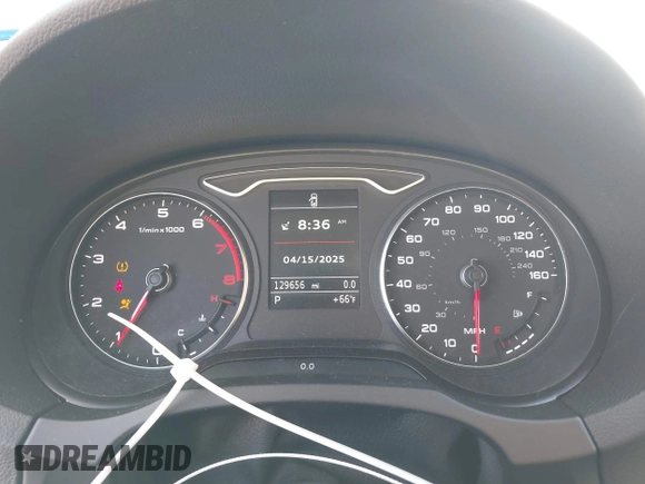 2015 Audi A3 Premium z VIN WAUACGFF5F1015240, wystawiony jako IAAI lot #42032916 z przebiegiem 129 656 mil mil oraz . Historia ofert i sprzedaży dostępna na DreamBid. Obrazek 7.