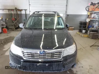 2010 Subaru Forester 2.5X Premium with VIN JF2SH6CC1AG728883, listed as a IAAI auction lot 41536308 with 81,155 mi miles. Bid and sale history available at carsss.com. Image 12.