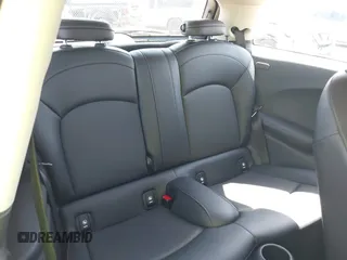 2016 MINI Hardtop z VIN WMWXP5C54G3B76234, wystawiony jako IAAI lot #41971876 z przebiegiem 34 800 mil mil oraz . Historia ofert i sprzedaży dostępna na DreamBid. Obrazek 8.