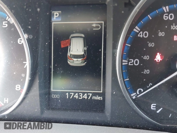 2018 Toyota RAV4 XLE with VIN 2T3WFREV7JW480326, listed as a IAAI auction lot 42021965 with 174,347 mi miles. Bid and sale history available at carsss.com. Image 16.