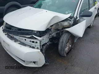 2009 Ford Focus SE z VIN 1FAHP35N19W114402, wystawiony jako IAAI lot #41510501 z przebiegiem Nie podano mil oraz . Historia ofert i sprzedaży dostępna na DreamBid. Obrazek 6.