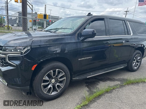 2021 Chevrolet Suburban LS with VIN 1GNSCBKD9MR480205, listed as a Copart auction lot 59422385 with 142,332 mi miles and Salvage title. Bid and sale history available at DreamBid. Image 2.