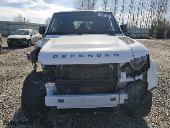 2024 Land Rover Defender X-Dynamic SE with VIN SALE2EEU7R2304560, listed as a Copart auction lot 47062695 with 5,495 mi miles and Salvage Title. Bid and sale history available at carsss.com. Image 5.