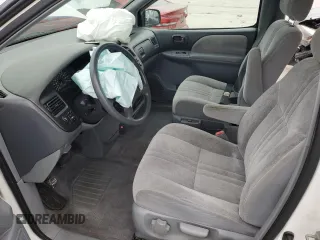 2000 Toyota Sienna CE with VIN 4T3ZF19C2YU200409, listed as a Copart auction lot 86129024 with 191,805 mi miles and Clean Title. Bid and sale history available at carsss.com. Image 7.