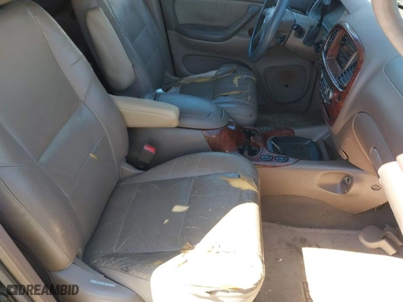 2002 Toyota Sequoia Limited with VIN 5TDZT38AX2S091954, listed as a IAAI auction lot 42035632 with 206,969 mi miles. Bid and sale history available at carsss.com. Image 5.