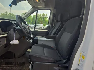 2020 Ford Transit Cargo with VIN 1FTBR2CG6LKA54530, listed as a IAAI auction lot 42547275 with 84,219 mi miles and . Bid and sale history available at DreamBid. Image 35.