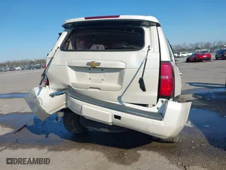2015 Chevrolet Tahoe LTZ with VIN 1GNSCCKC4FR171824, listed as a IAAI auction lot 41121478 with 1 mi miles. Bid and sale history available at carsss.com. Image 8.