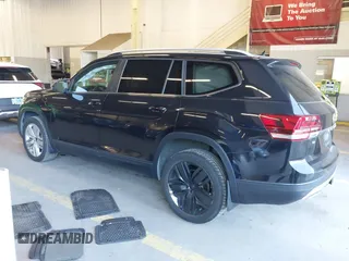 2019 Volkswagen Atlas SE with VIN 1V2UR2CA2KC515962, listed as a IAAI auction lot 42369371 with 81,629 mi miles and . Bid and sale history available at DreamBid. Image 3.