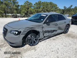 2018 Chrysler 300 Touring L with VIN 2C3CCAAGXJH208264, listed as a Copart auction lot 50007395 with 195,302 mi miles and Salvage Title. Bid and sale history available at carsss.com. Image 1.