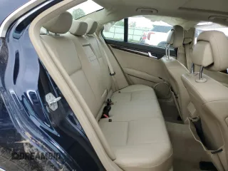 2013 Mercedes-Benz C 300 Sport z VIN WDDGF8AB6DR300385, wystawiony jako Copart lot #57798695 z przebiegiem 131 612 mil mil oraz Szkoda całkowita • Salvage title. Historia ofert i sprzedaży dostępna na DreamBid. Obrazek 10.