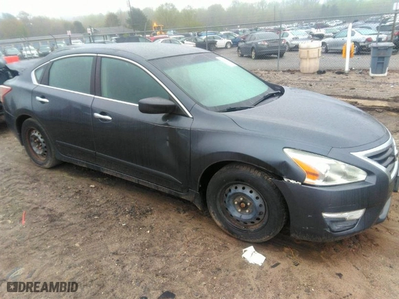 2013 Nissan Altima 2.5 SL with VIN 1N4AL3AP8DN576961, listed as a IAAI auction lot 41909464 with 131,747 mi miles. Bid and sale history available at carsss.com. Image 1.