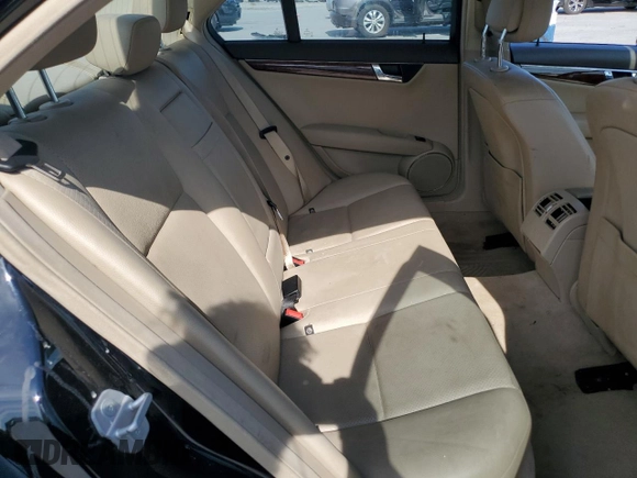 2010 Mercedes-Benz C 300 Sport с VIN WDDGF5EB4AR093127, выставлен на аукционе Copart как лот 64737895 с пробегом 129 833 миль миль и Списание • Salvage title. История ставок и продаж доступна на DreamBid. Изображение 10.