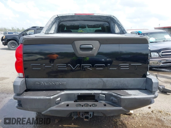 2003 Chevrolet Avalanche with VIN 3GNEC13T13G150067, listed as a IAAI auction lot 41714024 with Not Provided miles and . Bid and sale history available at DreamBid. Image 16.
