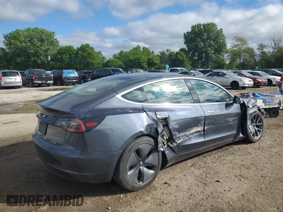 2020 Tesla Model 3 Long Range z VIN 5YJ3E1EB2LF616464, wystawiony jako Copart lot #57891365 z przebiegiem 21 197 mil mil oraz Szkoda całkowita • Salvage title. Historia ofert i sprzedaży dostępna na DreamBid. Obrazek 3.