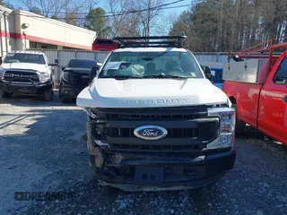 2020 Ford F-250 XL z VIN 1FTBF2A68LED11169, wystawiony jako IAAI lot #41415527 z przebiegiem 68 232 mil mil oraz . Historia ofert i sprzedaży dostępna na DreamBid. Obrazek 12.