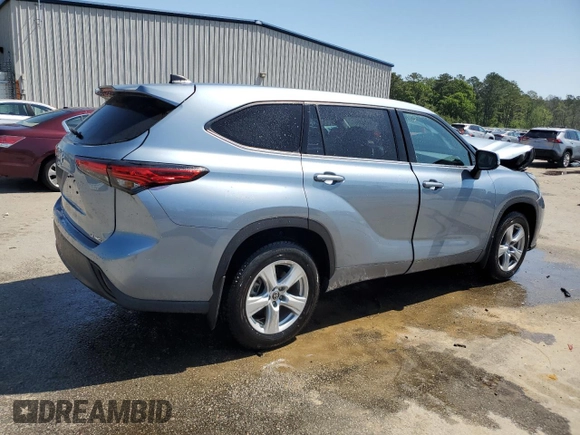 2022 Toyota Highlander LE z VIN 5TDBZRBH2NS207659, wystawiony jako Copart lot #52113385 z przebiegiem 31 700 mil mil oraz Szkoda całkowita • Salvage title. Historia ofert i sprzedaży dostępna na DreamBid. Obrazek 3.