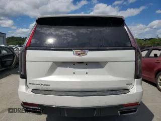 2021 Cadillac Escalade z VIN 1GYS3KKL5MR228333, wystawiony jako Copart lot #71914694 z przebiegiem Nie podano mil oraz Szkoda całkowita • Salvage title. Historia ofert i sprzedaży dostępna na DreamBid. Obrazek 6.