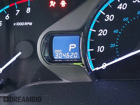 2014 Toyota Sienna XLE with VIN 5TDYK3DC0ES510579, listed as a IAAI auction lot 41470424 with 304,620 mi miles and . Bid and sale history available at DreamBid. Image 15.