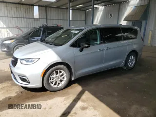 2024 Chrysler Pacifica Touring L with VIN 2C4RC1BG3RR158107, listed as a Copart auction lot 56551005 with 24,805 mi miles and Clean Title. Bid and sale history available at DreamBid. Image 1.