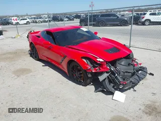 2015 Chevrolet Corvette Z51 3LT z VIN 1G1YM2D71F5105497, wystawiony jako IAAI lot #41818527 z przebiegiem 42 836 mil mil oraz . Historia ofert i sprzedaży dostępna na DreamBid. Obrazek 1.
