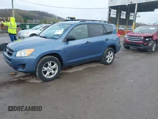 2009 Toyota RAV4 with VIN JTMBF33V09D002207, listed as a IAAI auction lot 42004330 with 198,282 mi miles. Bid and sale history available at carsss.com. Image 2.