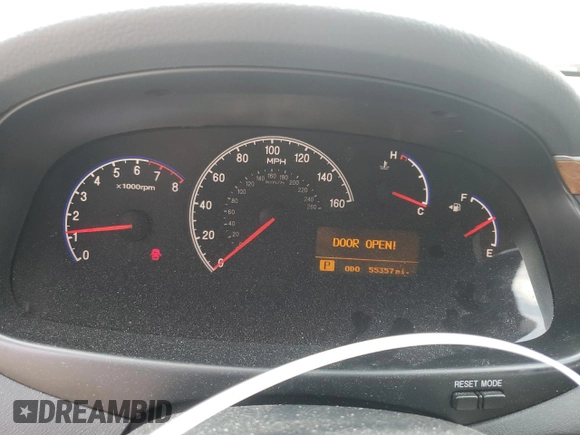 2006 Hyundai Azera SE with VIN KMHFC46F76A038943, listed as a Copart auction lot 63933985 with 55,357 mi miles and Clean title. Bid and sale history available at DreamBid. Image 9.