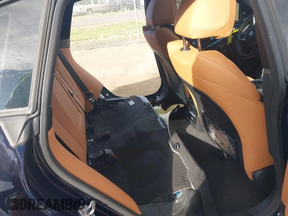 2024 BMW i4 M50 z VIN WBY33AW09RFS45891, wystawiony jako IAAI lot #41912747 z przebiegiem 313 988 mil mil oraz . Historia ofert i sprzedaży dostępna na DreamBid. Obrazek 8.