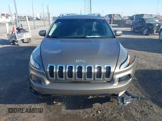 2018 Jeep Cherokee Latitude Plus with VIN 1C4PJMLB7JD576453, listed as a IAAI auction lot 41875382 with 81,298 mi miles. Bid and sale history available at carsss.com. Image 12.