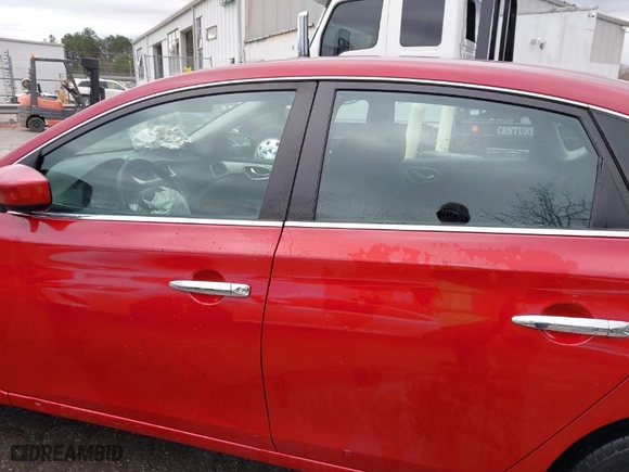 2014 Nissan Sentra SR with VIN 3N1AB7AP0EL647157, listed as a IAAI auction lot 41815415 with 102,851 mi miles. Bid and sale history available at carsss.com. Image 14.