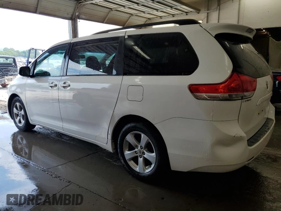 2011 Toyota Sienna LE AAS с VIN 5TDKK3DC3BS041604, выставлен на аукционе Copart как лот 59544695 с пробегом 265 521 миль миль и Списание • Salvage title. История ставок и продаж доступна на DreamBid. Изображение 2.