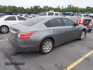 2015 Nissan Altima S z VIN 1N4AL3AP1FC586956, wystawiony jako IAAI lot #42340400 z przebiegiem 269 158 mil mil oraz . Historia ofert i sprzedaży dostępna na DreamBid. Obrazek 4.