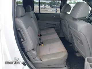 2011 Honda Pilot EX with VIN 5FNYF3H48BB029583, listed as a IAAI auction lot 42096963 with 263,545 mi miles and . Bid and sale history available at carsss.com. Image 8.