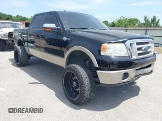 2007 Ford F-150 XLT z VIN 1FTPW12V27KC27152, wystawiony jako IAAI lot #42251026 z przebiegiem 244 460 mil mil oraz . Historia ofert i sprzedaży dostępna na DreamBid. Obrazek 1.