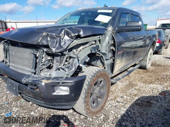 2018 Ram 2500 Big Horn with VIN 3C6UR5DLXJG341371, listed as a IAAI auction lot 41371836 with 197,924 mi miles. Bid and sale history available at carsss.com. Image 19.