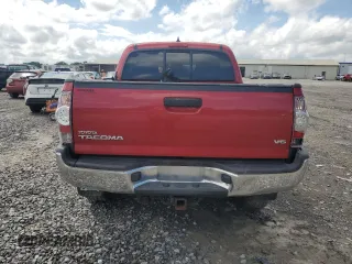 2015 Toyota Tacoma with VIN 3TMLU4EN9FM165421, listed as a Copart auction lot 58547985 with 136,372 mi miles and Salvage title. Bid and sale history available at DreamBid. Image 6.