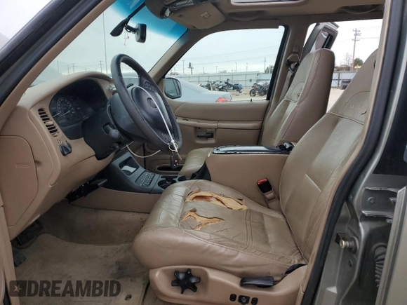 2000 Mercury Mountaineer z VIN 4M2ZU86P2YUJ46221, wystawiony jako Copart lot #44038325 z przebiegiem 103 093 mil mil oraz Szkoda całkowita • Salvage title. Historia ofert i sprzedaży dostępna na DreamBid. Obrazek 7.