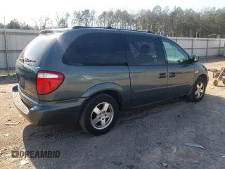 2005 Dodge Caravan SXT z VIN 2D4GP44L75R504132, wystawiony jako Copart lot #50805745 z przebiegiem 214 532 mil mil oraz Czysty tytuł • Clean title. Historia ofert i sprzedaży dostępna na DreamBid. Obrazek 3.