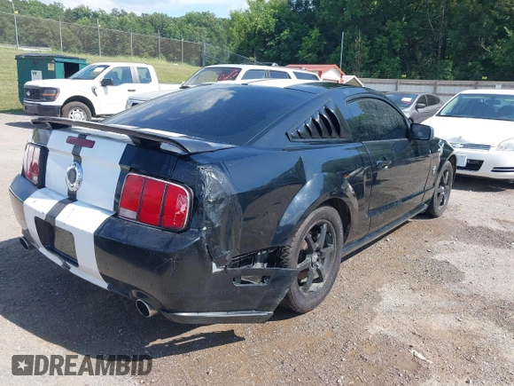 2009 Ford Mustang GT with VIN 1ZVHT82H495146300, listed as a IAAI auction lot 42603951 with 185,265 mi miles and . Bid and sale history available at DreamBid. Image 4.