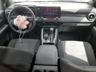 2023 Chevrolet Colorado 2WD Work Truck z VIN 1GCPSBEK1P1132168, wystawiony jako Copart lot #52357255 z przebiegiem 37 867 mil mil oraz Szkoda całkowita • Salvage title. Historia ofert i sprzedaży dostępna na DreamBid. Obrazek 8.