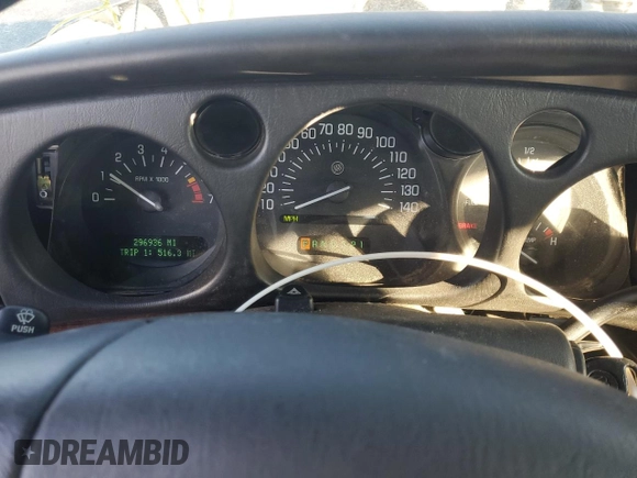 2004 Buick LeSabre Custom with VIN 1G4HP52K34U166193, listed as a Copart auction lot 45850125 with 296,936 mi miles and Salvage Title. Bid and sale history available at DreamBid. Image 9.
