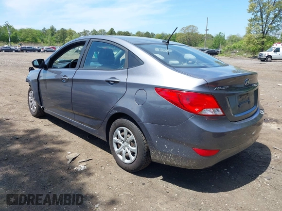 2017 Hyundai Accent SE z VIN KMHCT4AE9HU286727, wystawiony jako IAAI lot #42240306 z przebiegiem 35 810 mil mil oraz . Historia ofert i sprzedaży dostępna na DreamBid. Obrazek 3.