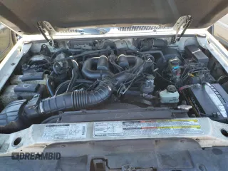 1999 Ford Explorer XLT with VIN 1FMZU34E8XZB27387, listed as a Copart auction lot 74398364 with 211,520 mi miles and Clean title. Bid and sale history available at DreamBid. Image 12.